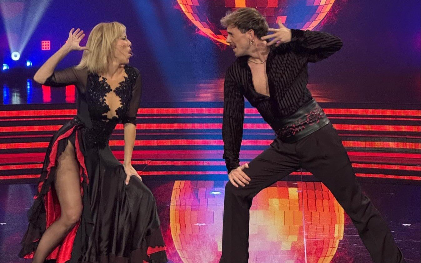 L’uscita improvvisa di Nancy Brilli da Ballando con le stelle sconvolge il pubblico e alimenta un vortice di commenti, emozioni e rivelazioni inaspettate che amplificano ogni dettaglio della vicenda