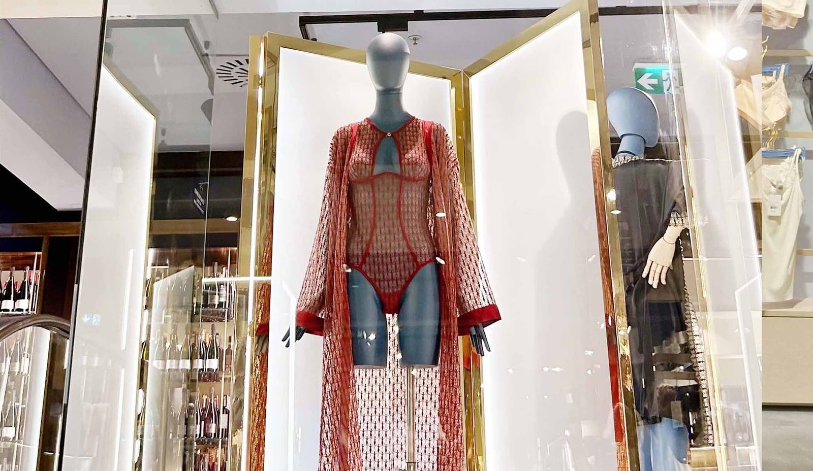 Una sorprendente novità che rivoluziona lo shopping di intimo nel cuore di Roma San Giovanni