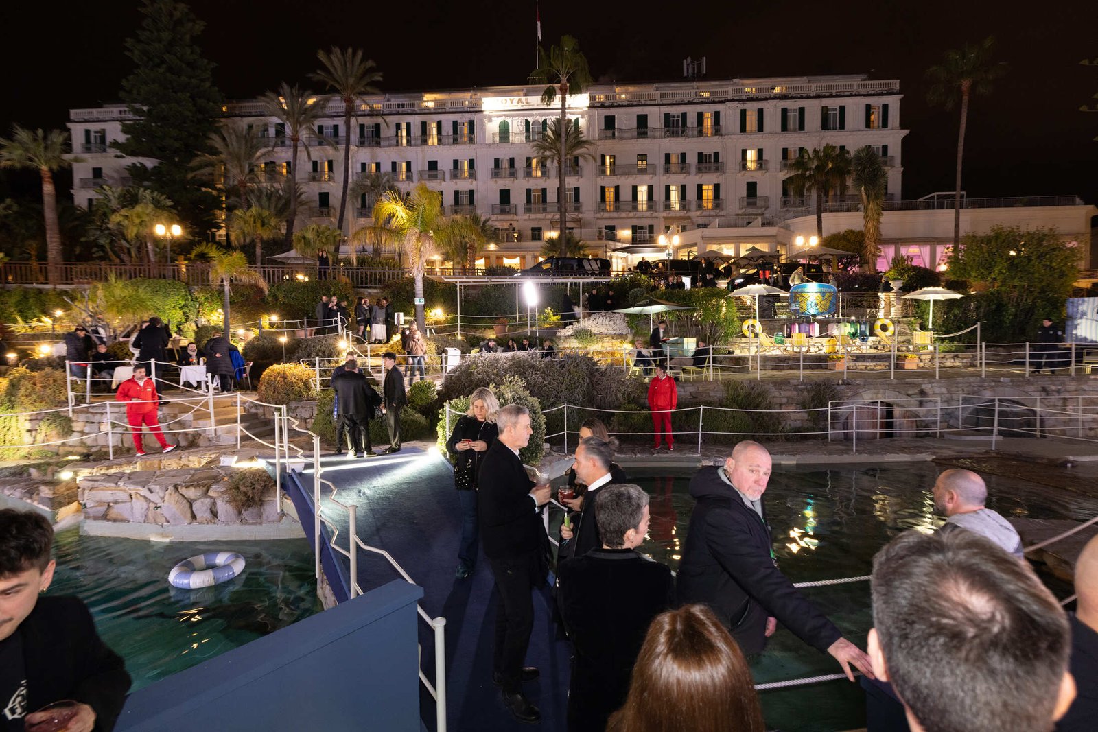 L’Opening Party di TV Sorrisi e Canzoni apre la settimana del Festival tra premi simbolici, grandi artisti e momenti di spettacolo memorabili