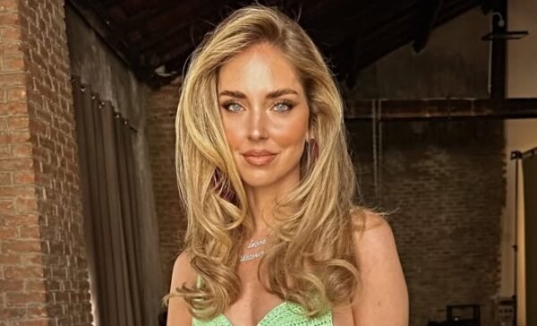Tra cinema e amore: Il ritorno di Chiara Ferragni Tra cinema e amore: Il ritorno di Chiara Ferragni