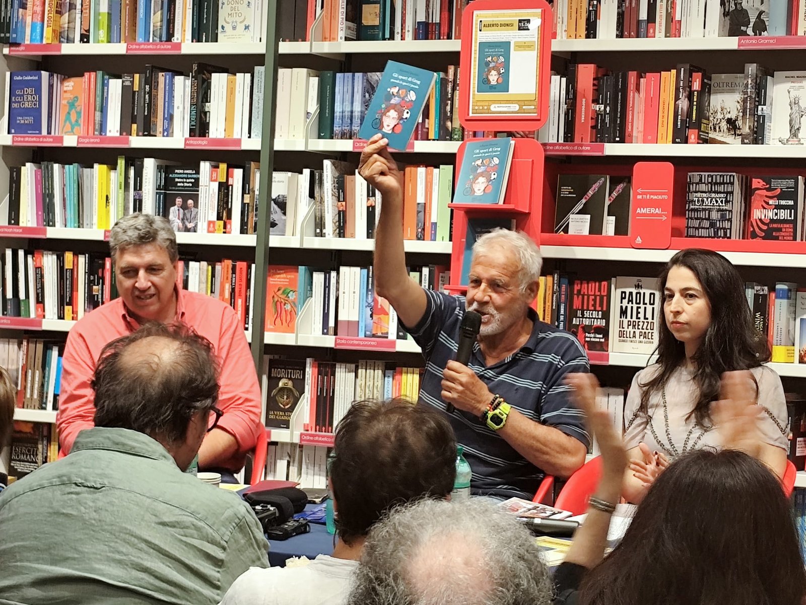 Alberto Dionisi presenta il suo nuovo libro: successo straordinario Alberto Dionisi presenta il suo nuovo libro: successo straordinario