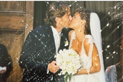 Dopo 22 anni dal sì Martina Colombari esce allo scoperto: il retroscena segreto