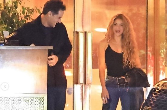 Shakira e Manuel Garcia Rulfo, nasce un nuovo legame? Shakira e Manuel Garcia Rulfo, nasce un nuovo legame?