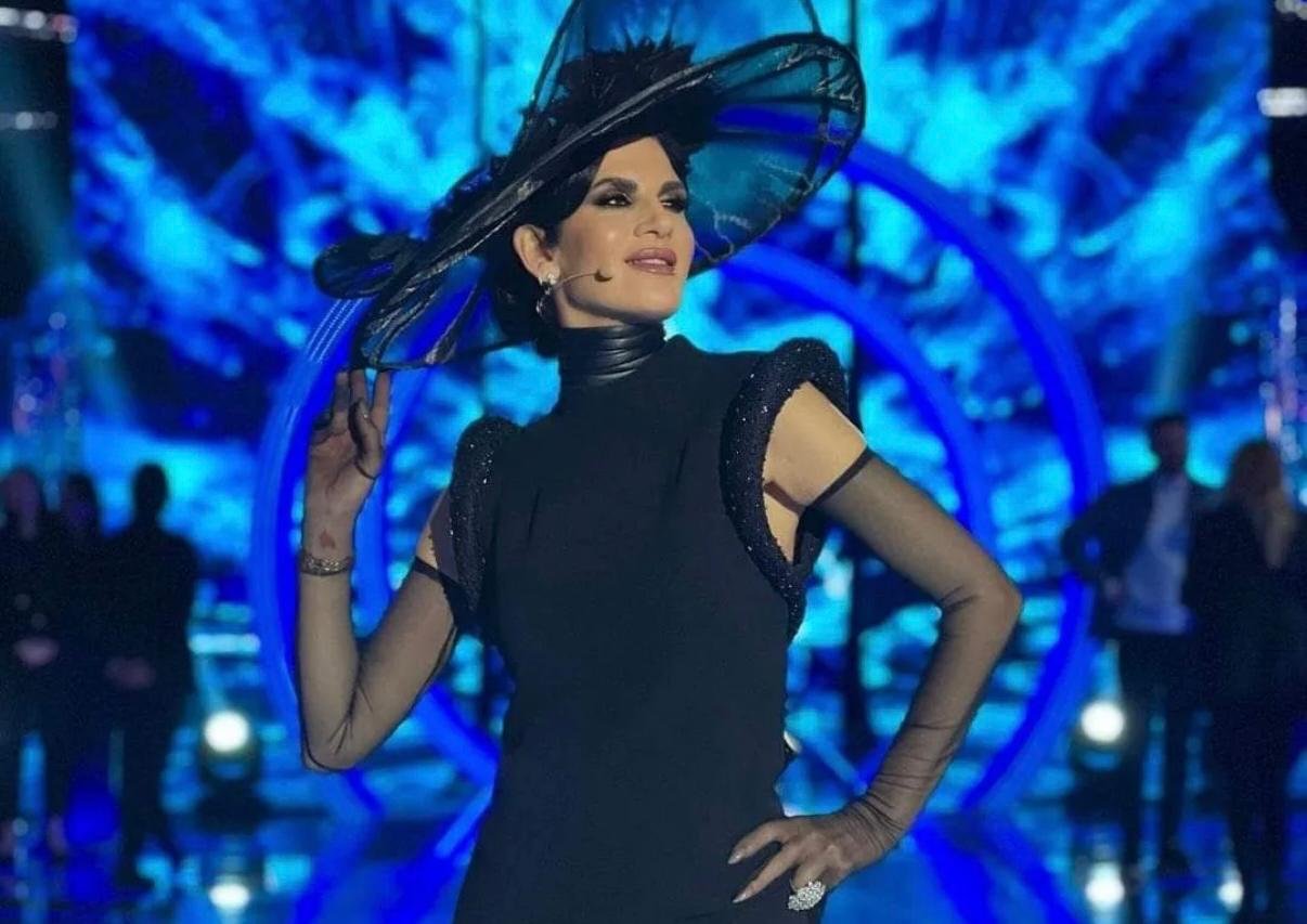 “Sola con me”: la svolta intima di Pamela Prati “Sola con me”: la svolta intima di Pamela Prati