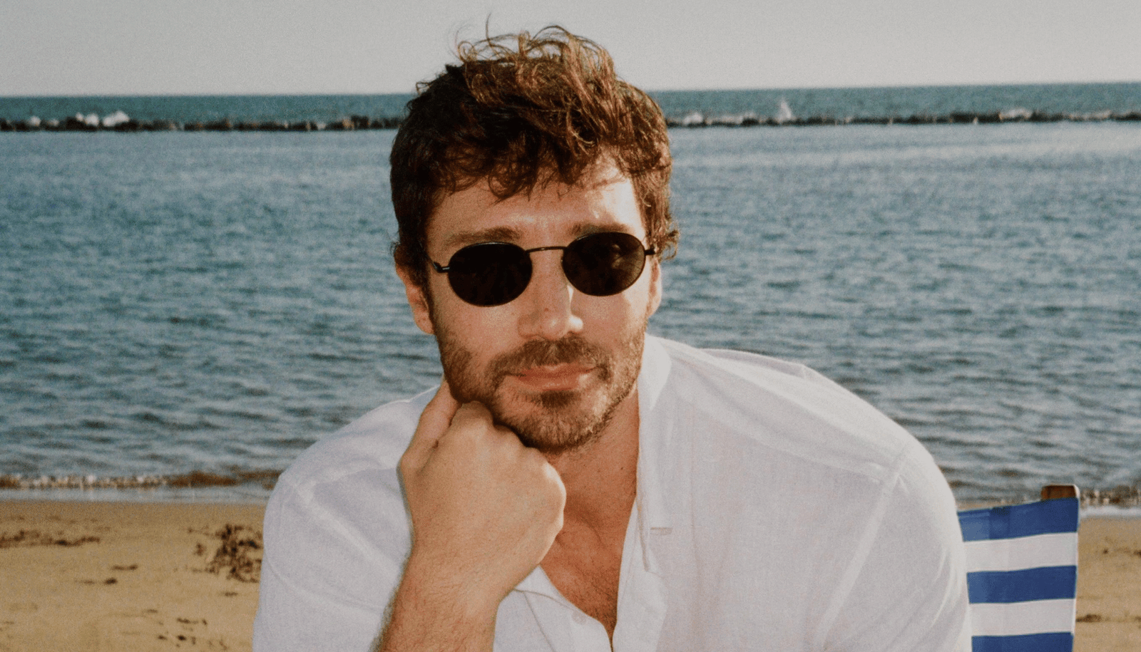 Stefano De Martino si concede il relax prima di Sanremo Stefano De Martino si concede il relax prima di Sanremo