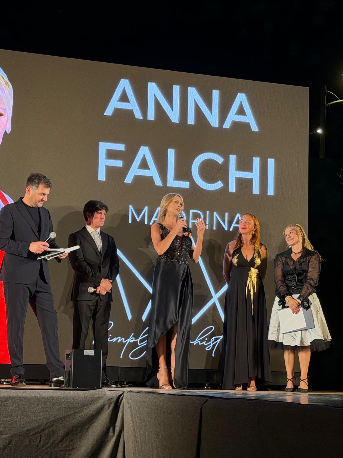 Arianna Muci torna in Salento: a Porto Cesareo una notte di moda con Anna Falchi madrina