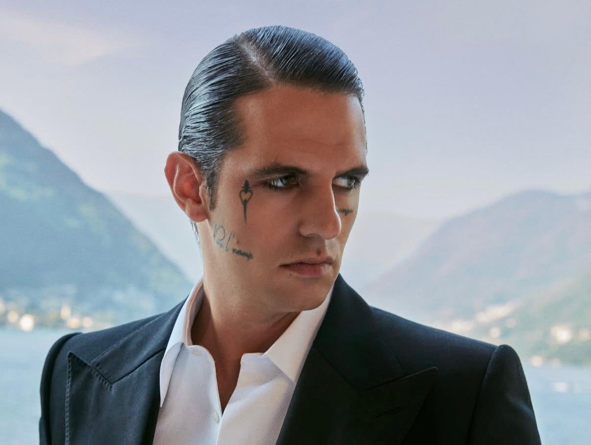 Gossip su Achille Lauro: ecco con chi era sullo yacht in vacanza