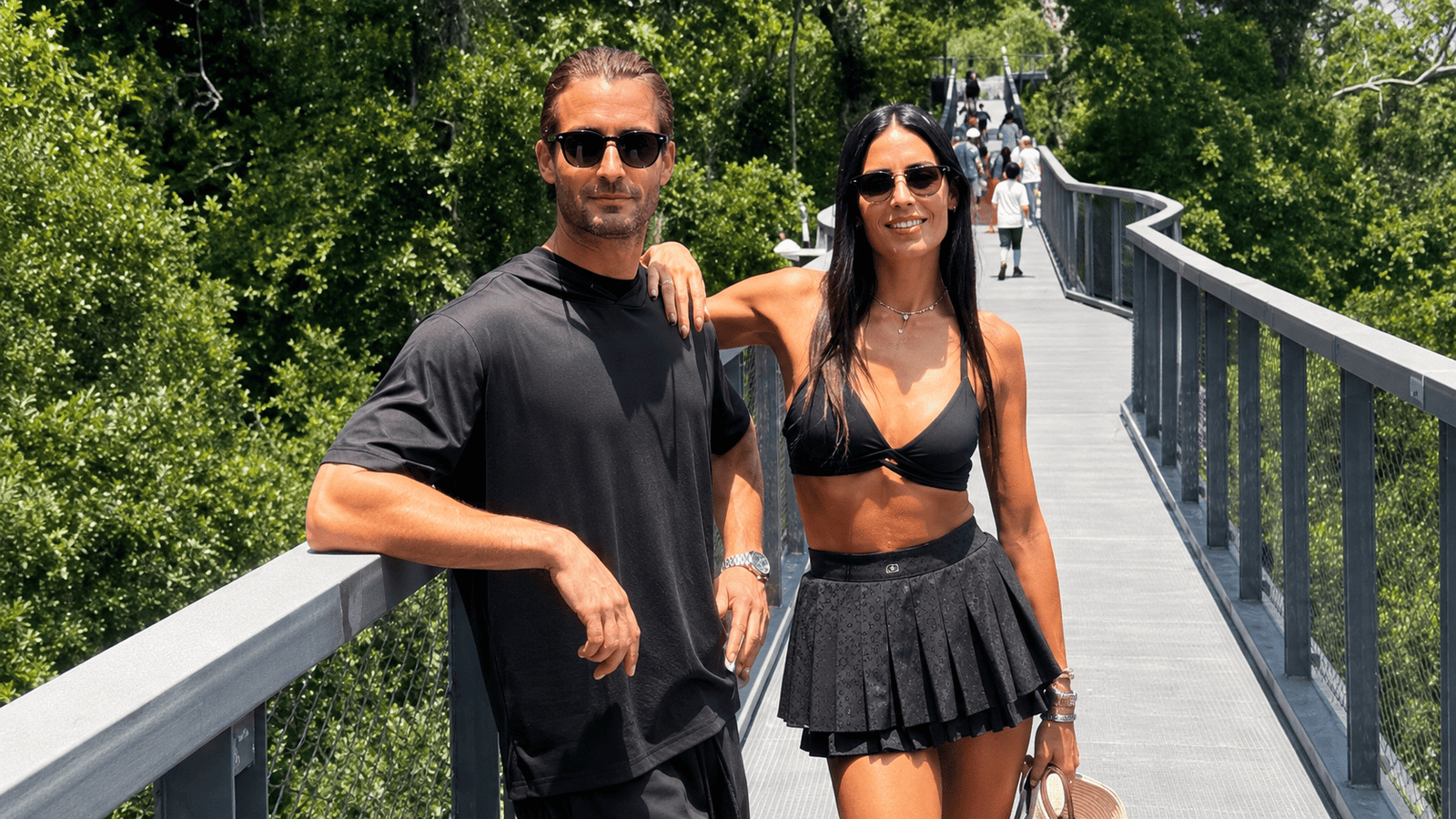 Elisabetta Gregoraci in Malesia con il suo nuovo amore