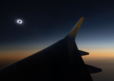 Vueling eclissi solare ph Press