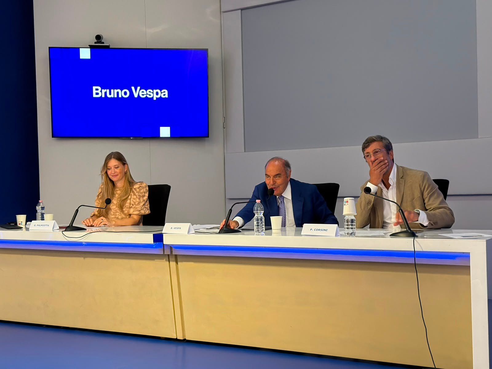 Il ritorno di Bruno Vespa tra memoria e nuove prospettive Il ritorno di Bruno Vespa tra memoria e nuove prospettive