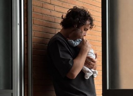 Frank Matano papà per la prima volta: l’annuncio commovente Frank Matano papà per la prima volta: l’annuncio commovente