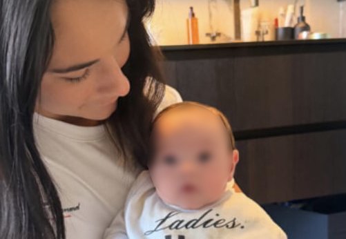 Fedez e Giulia mostrano per la prima volta il piccolo Edoardo