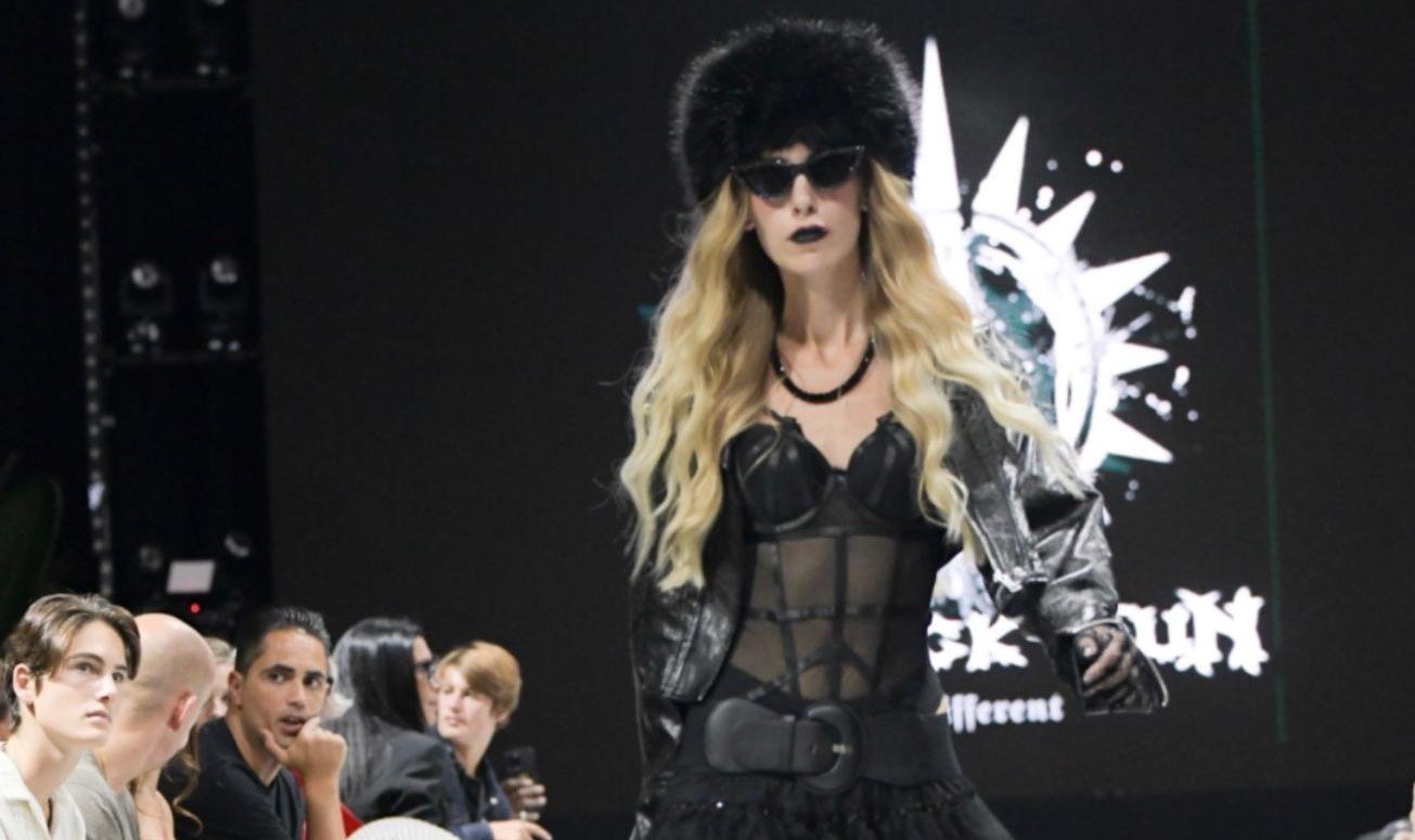 Milano Luxury Fashion Week, la moda rompe gli schemi