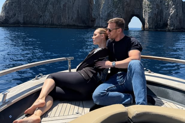 Nozze Ilary Blasi e Bastian: una giornata con finale a sorpresa Nozze Ilary Blasi e Bastian: una giornata con finale a sorpresa