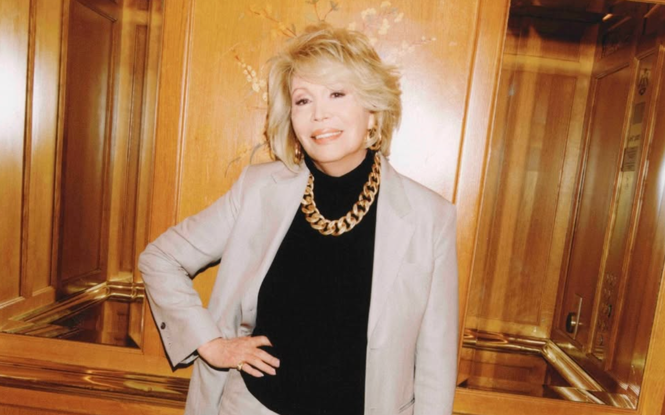 Amanda Lear tuona contro Miley Cyrus: l’accusa di plagio