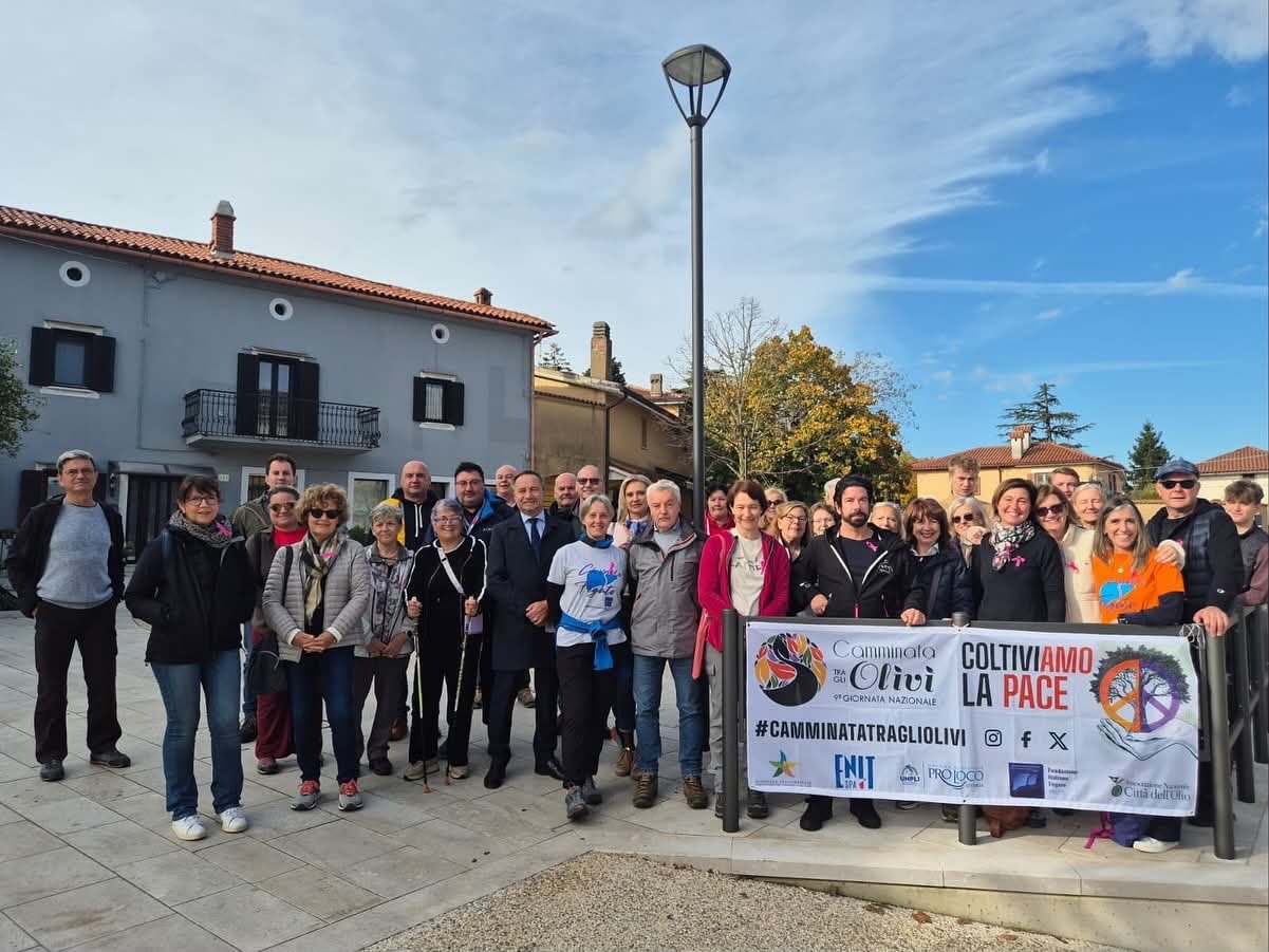 Camminata tra gli Olivi: storia, mare e prodotti tipici a Duino Camminata tra gli Olivi: storia, mare e prodotti tipici a Duino