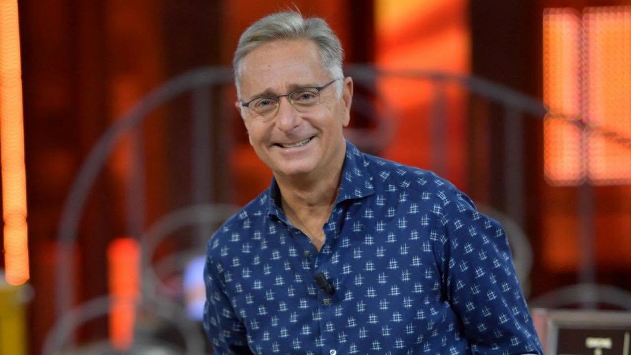 Paolo Bonolis: il nuovo capitolo sentimentale dopo Sonia Bruganelli Paolo Bonolis: il nuovo capitolo sentimentale dopo Sonia Bruganelli