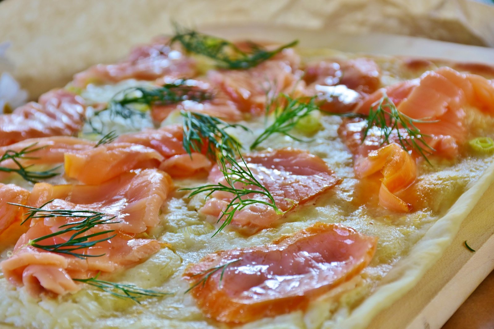 Salmone in tavola: cosa rivela l’inchiesta europea