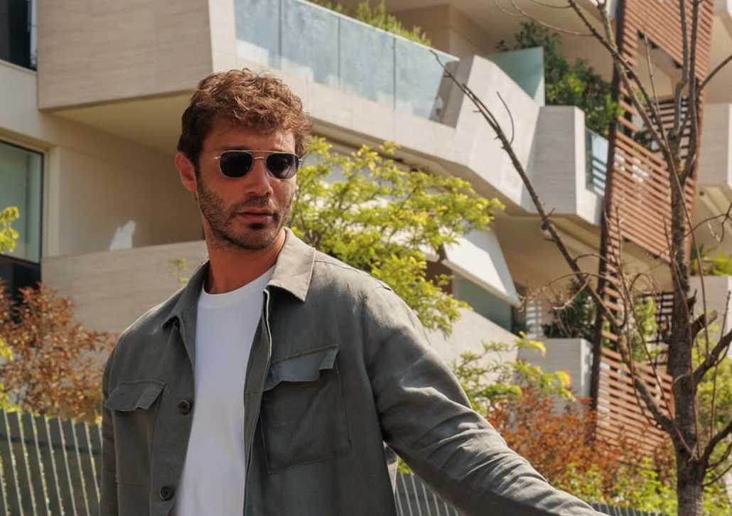 De Martino denuncia Corona: svelata la chiamata al 112 De Martino denuncia Corona: svelata la chiamata al 112